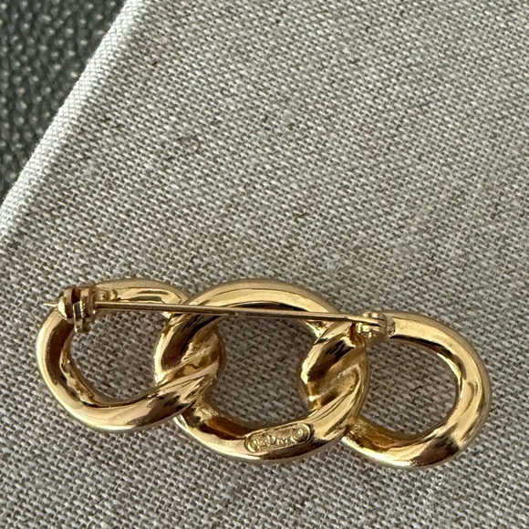 Christian Dior Brooch - Picture 4 of 9